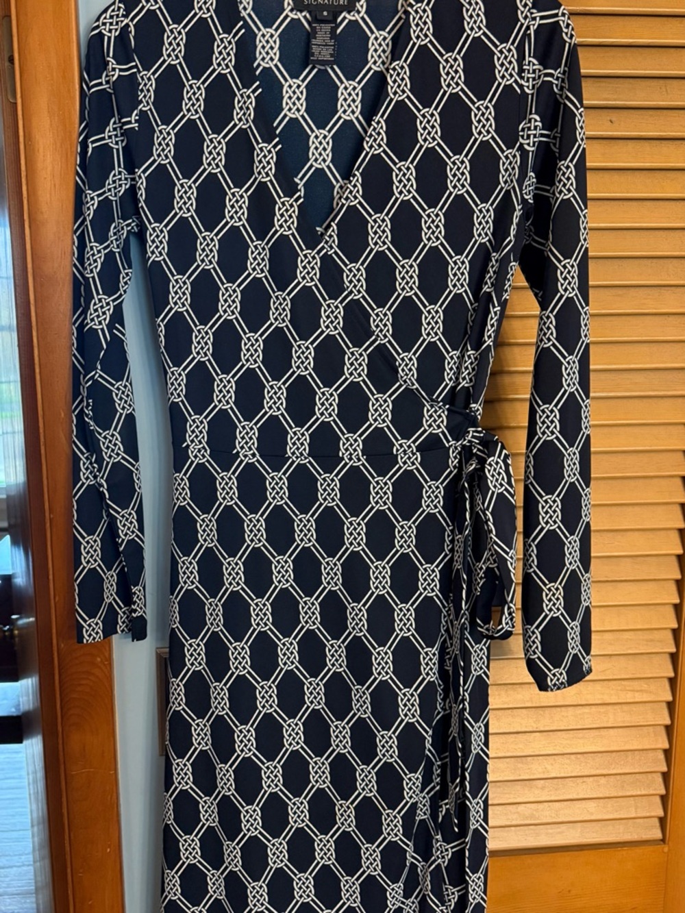 Jones New York Navy and White Long-Sleeve Chain Print Wrap Dress
